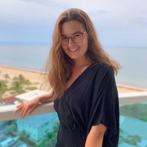 Meet your Posher, Clara